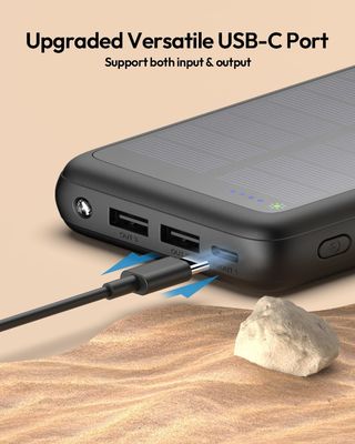 USB C โปรแกรมชาร์จแสงอาทิตย์แบบพกพา 27000mAh สําหรับโทรศัพท์มือถือ แท็บเล็ต ODM