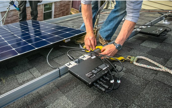 IP67 แผนแสงอาทิตย์ กล่อง Micro Inverter Photovoltaic Grid เชื่อมต่อ Microinverter 3000W